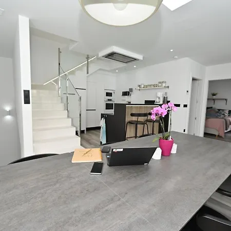Villa House By United Renters