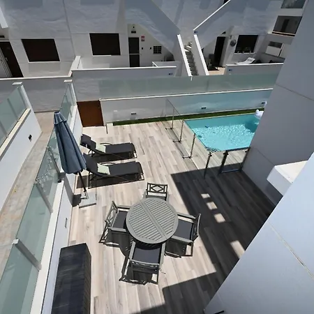 House By United Renters Villa