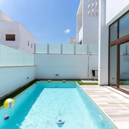 House By United Renters *